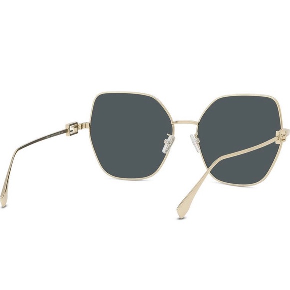 ✨Host Pick✨Fendi Baguette 59mm Butterfly Sunglasses - Picture 4 of 11